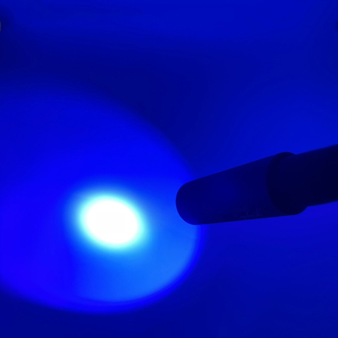 UV Lash Lamp Model I - Photobiological Safe