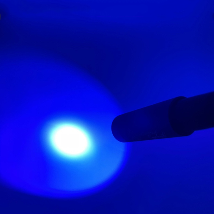 UV Lash Lamp Model I - Photobiological Safe