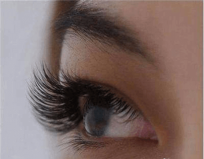 The process of eyelash extension